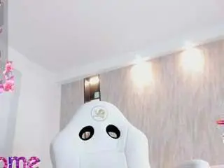 Alina-hart  live sex cam