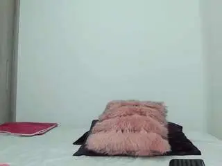 Bluediamond18  live sex cam