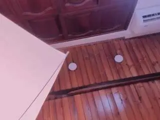 Cloe-adams  live sex cam