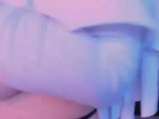 Cloe-adams  live sex cam