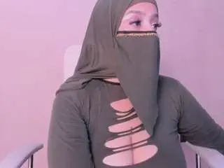 Cloe-adams  live sex cam