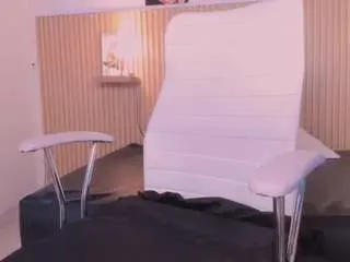 Cloe-adams  live sex cam