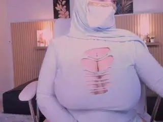 Cloe-adams  live sex cam