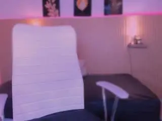 Cloe-adams  live sex cam