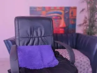 Cloe-adams  live sex cam