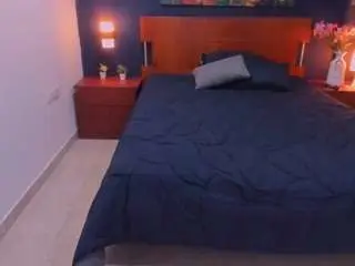 Cloe-adams  live sex cam