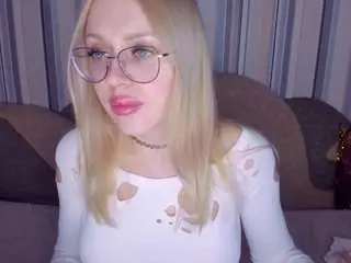 Elinocean  live sex cam