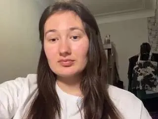Mickeyqunnarath  live sex cam