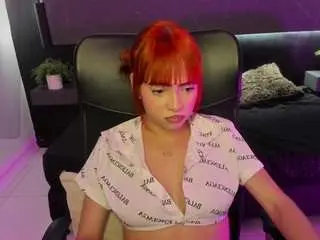 Red-meggann  live sex cam
