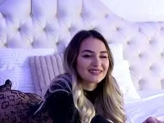 Aniakarenina  live sex cam