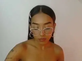 Lunnavelour  live sex cam