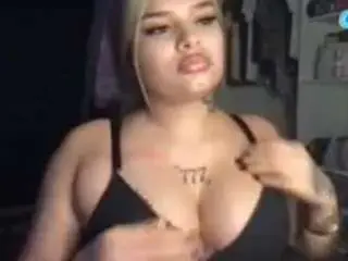 Yourtruedesire444  live sex cam