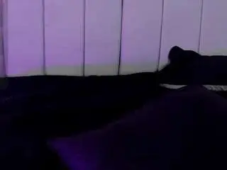 Yuridrojas  live sex cam