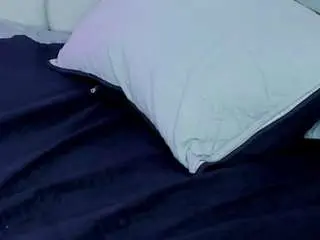 Yuridrojas  live sex cam