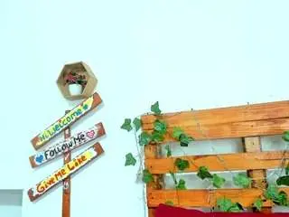 Yurlycardona  live sex cam