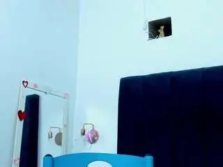 Yurlycardona  live sex cam