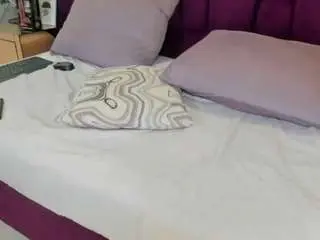 Amina-west  live sex cam