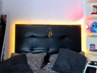 Angela-martina  live sex cam