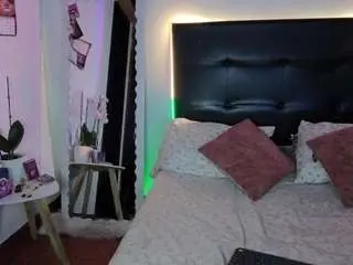 Angela-martina  live sex cam