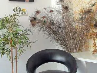 Blueeyesdesire  live sex cam