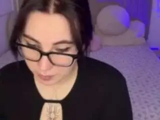 Kittycatmeowfrock  live sex cam