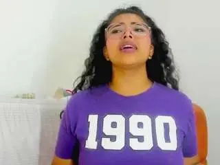 Mohannah1  live sex cam