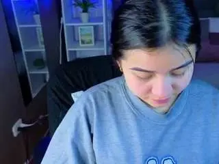 Sophyadams  live sex cam