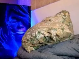 Biatriss  live sex cam