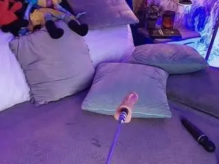 Charlotte-germanotta  live sex cam