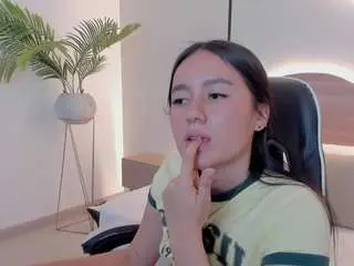 Mia-slora  live sex cam