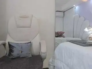 Roxydomnin  live sex cam