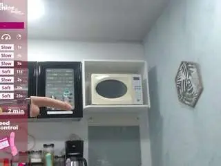 Suckerdrool  live sex cam