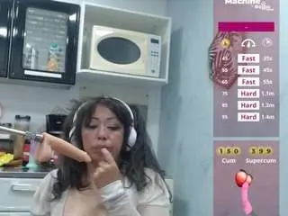 Suckerdrool  live sex cam