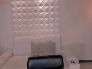 Bellaconnor  live sex cam