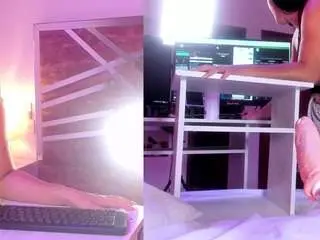 Evasingh  live sex cam