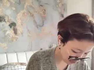 Jennellstoutt  live sex cam
