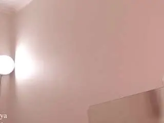 Lusty-freya  live sex cam