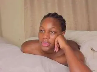 Shinah444  live sex cam