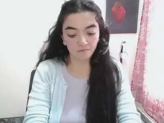 Cameliasaenz  live sex cam