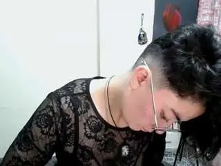 Cameliasaenz  live sex cam