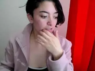 Cameliasaenz  live sex cam