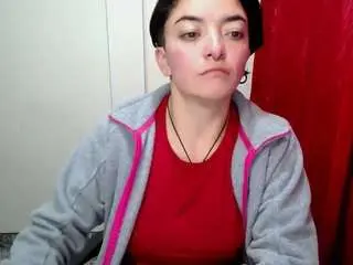 Cameliasaenz  live sex cam