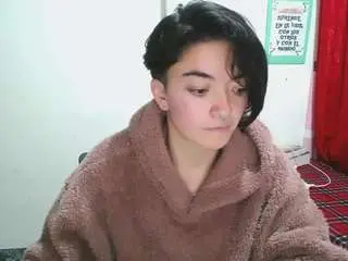 Cameliasaenz  live sex cam