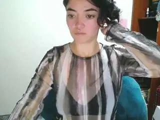Cameliasaenz  live sex cam