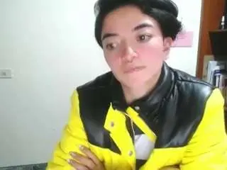 Cameliasaenz  live sex cam
