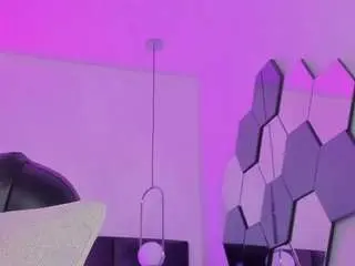 Corinnerusso  live sex cam