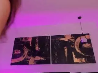 Corinnerusso  live sex cam