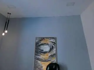 Corinnerusso  live sex cam