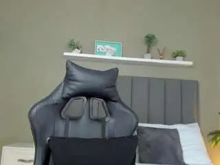 Dulce-victoriaa  live sex cam