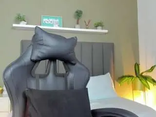 Dulce-victoriaa  live sex cam